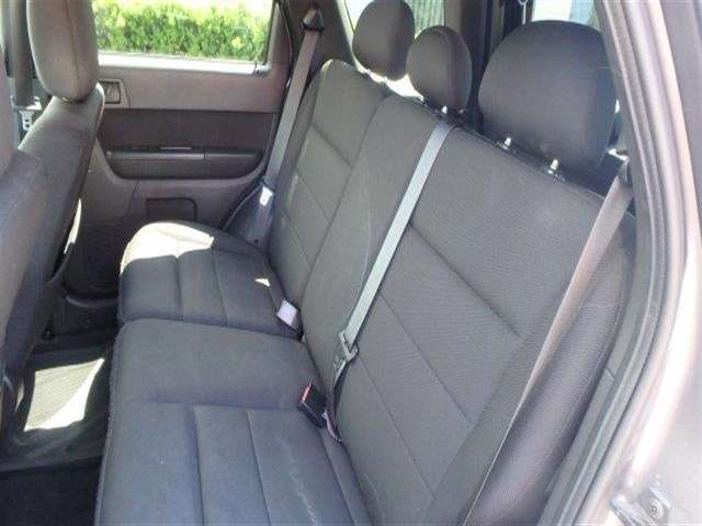 2009 Ford Escape XLT 4dr SUV V6